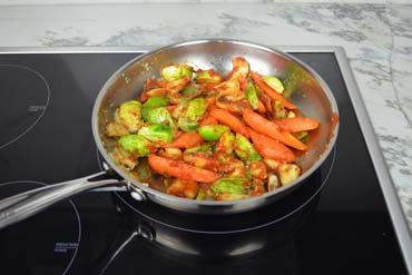 Add the tomato paste: