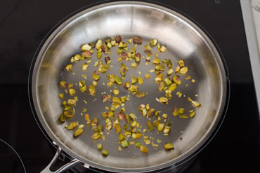 Toast Pistachios:
